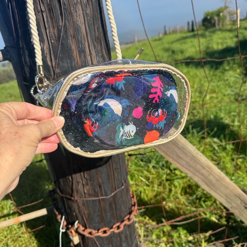 NWT Disney Little Mermaid Nautical Sparkle Pearl Crossbody bag - Picture 6 of 11